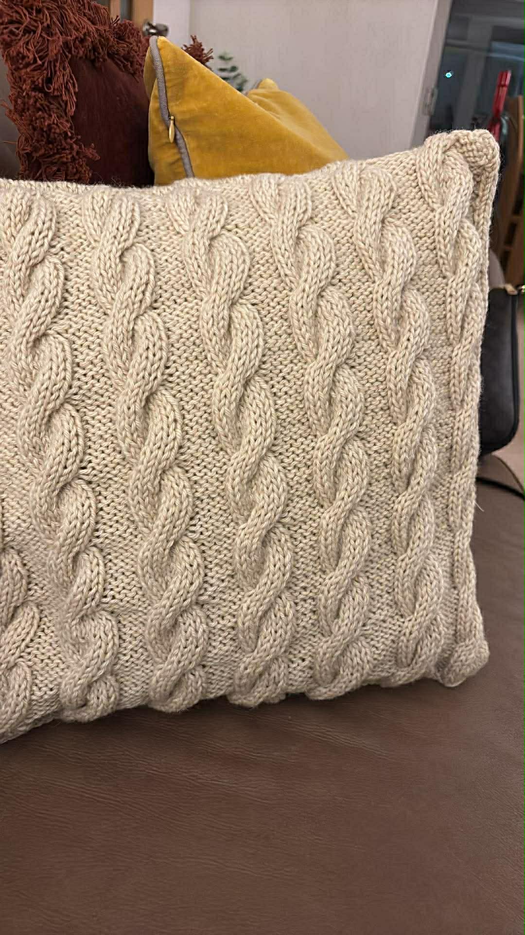 Image of scottish kintyre yarn wool used to make a pillow case